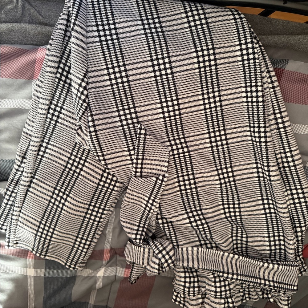 SHEIN Monochrome Checkered Pants